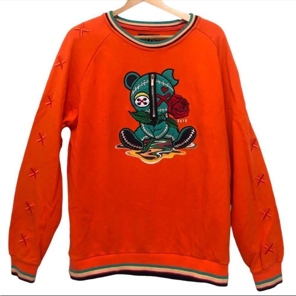 BKYS sweater. 🍊 🌲